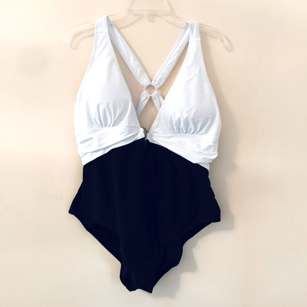 New women’s swimsuit Size XL - Picture 1 of 7